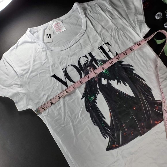 Vogue Disney Villain Maleficent White Short Sleeve - Picture 7 of 13